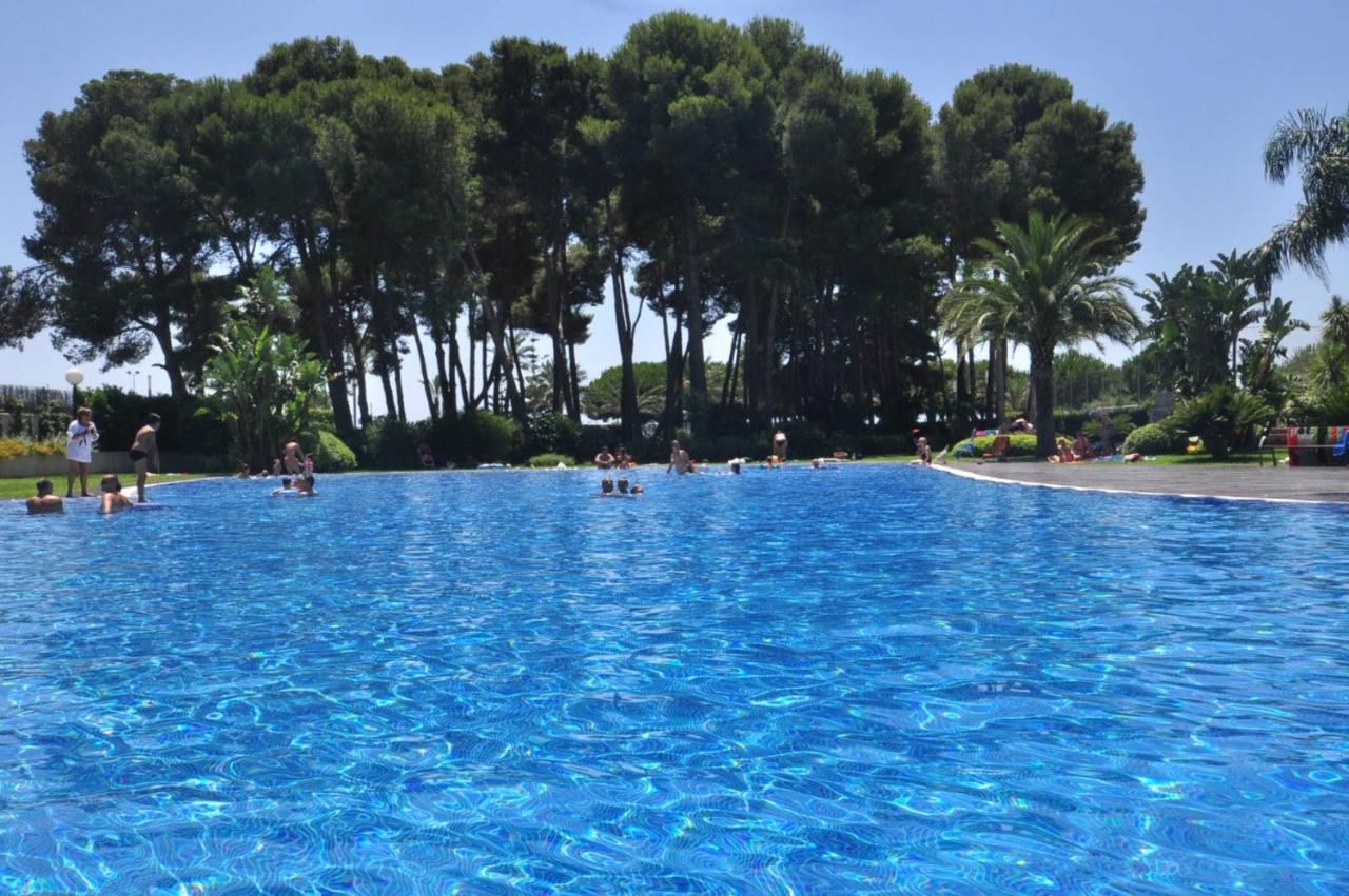 Litoral Costa Dorada - Sol Cambrils Park Only Families Exterior photo
