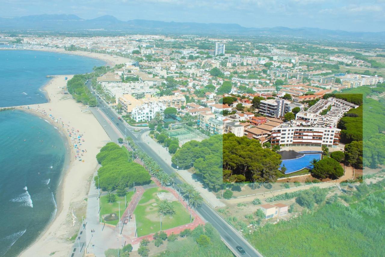 Litoral Costa Dorada - Sol Cambrils Park Only Families Exterior photo