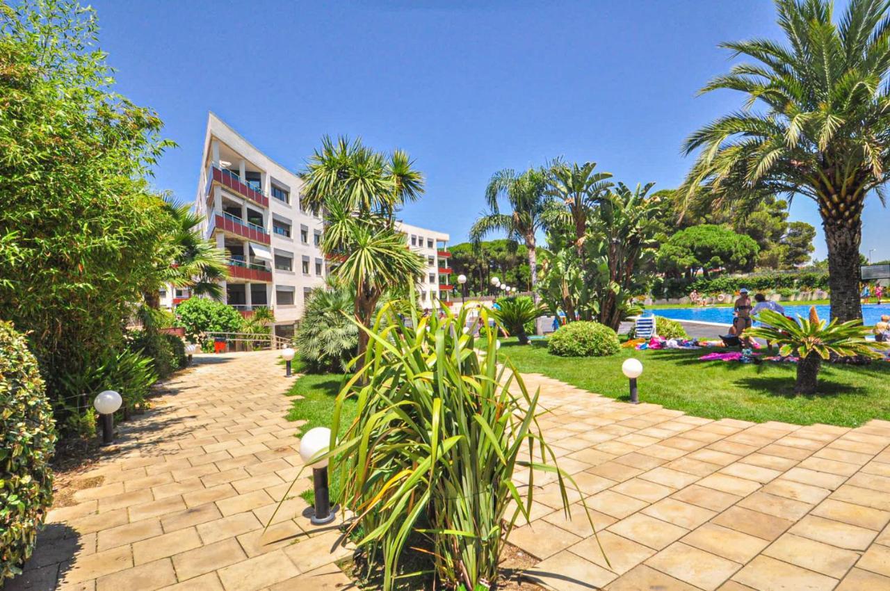 Litoral Costa Dorada - Sol Cambrils Park Only Families Exterior photo